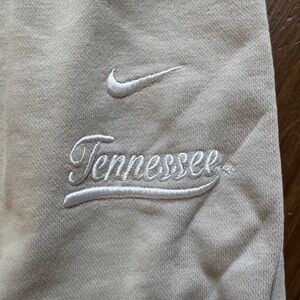 Nike Beige Tennessee vols Sweatpants small men’s